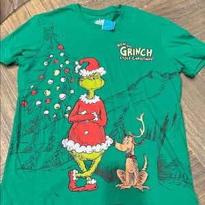NWT Dr. Seuss Green Grinch Christmas Tee